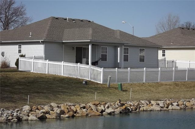 817 Clancy Court, Raymore, MO 64083