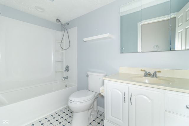 2110 Wayne Drive, Greenfield, IN 46140