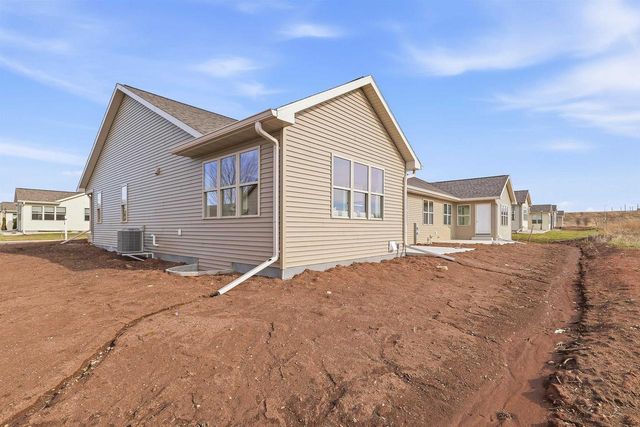 340 TWILIGHT TRAIL, Fond Du Lac, WI 54937