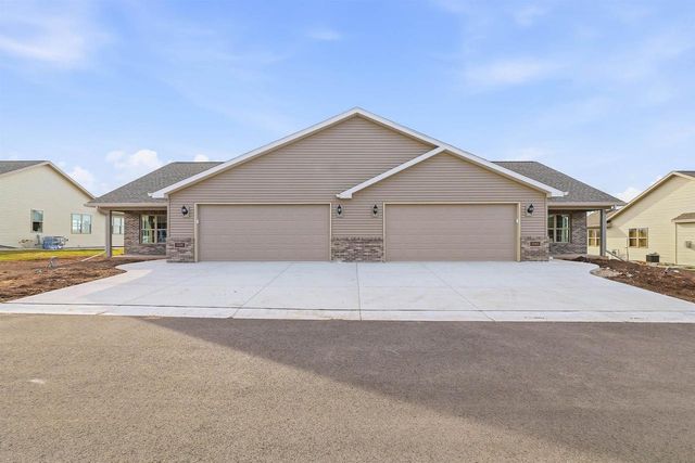 340 TWILIGHT TRAIL, Fond Du Lac, WI 54937