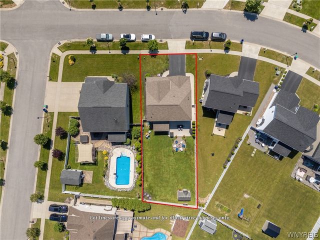 99 Cherry Laurel Lane, Amherst, NY 14228