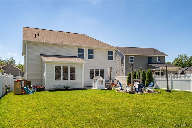 99 Cherry Laurel Lane, Amherst, NY 14228