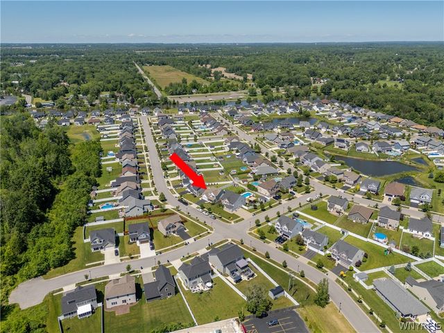 99 Cherry Laurel Lane, Amherst, NY 14228