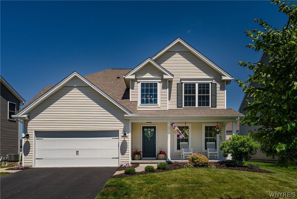 99 Cherry Laurel Lane, Amherst, NY 14228