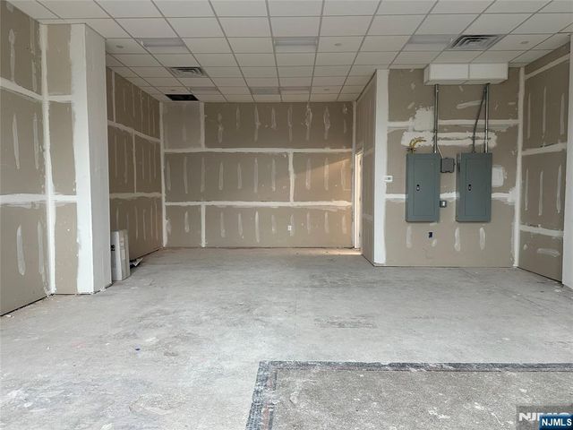 1 Center Street 2, Clifton, NJ 07011