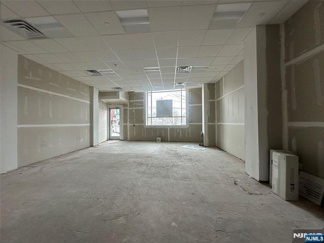 1 Center Street 2, Clifton, NJ 07011