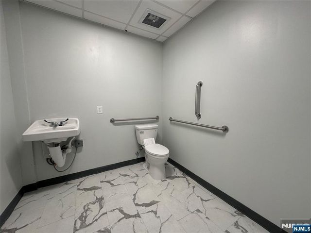 1 Center Street 2, Clifton, NJ 07011