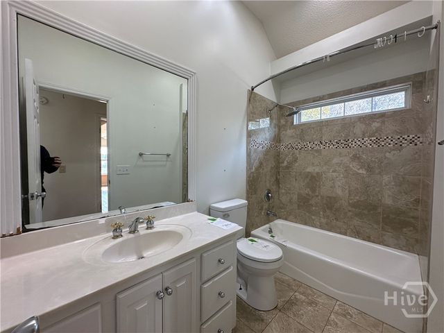 170 Sayle Lane, Richmond Hill, GA 31324