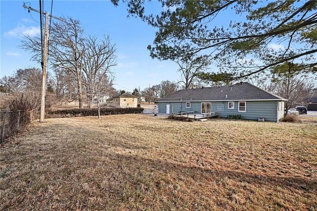 5936 Laurel Avenue, Raytown, MO 64133