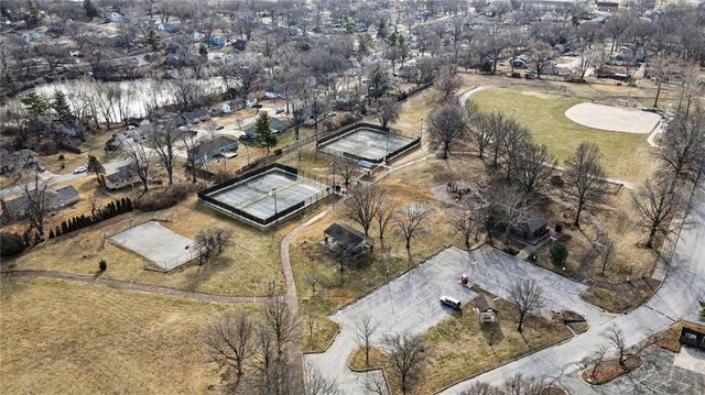 5936 Laurel Avenue, Raytown, MO 64133