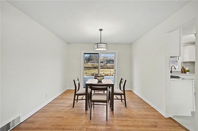 5936 Laurel Avenue, Raytown, MO 64133