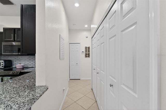 4174 70TH STREET CIRCLE E, Palmetto, FL 34221