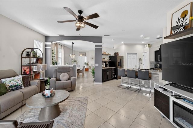 4174 70TH STREET CIRCLE E, Palmetto, FL 34221