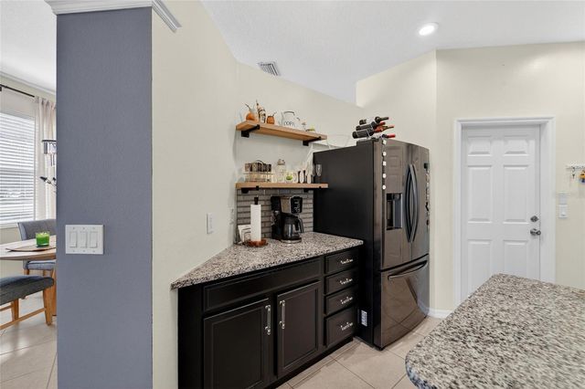 4174 70TH STREET CIRCLE E, Palmetto, FL 34221