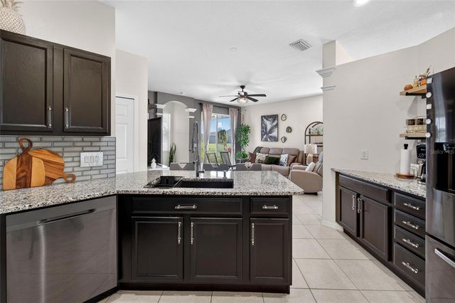 4174 70TH STREET CIRCLE E, Palmetto, FL 34221