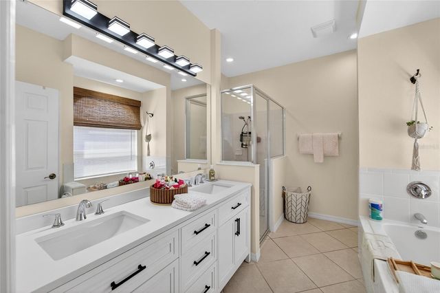 4174 70TH STREET CIRCLE E, Palmetto, FL 34221