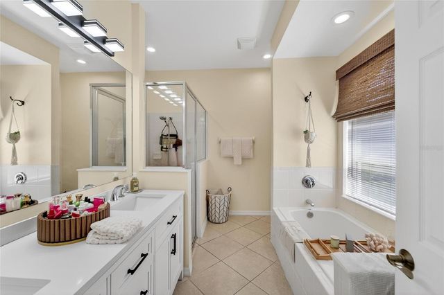 4174 70TH STREET CIRCLE E, Palmetto, FL 34221