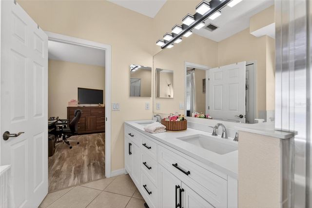 4174 70TH STREET CIRCLE E, Palmetto, FL 34221