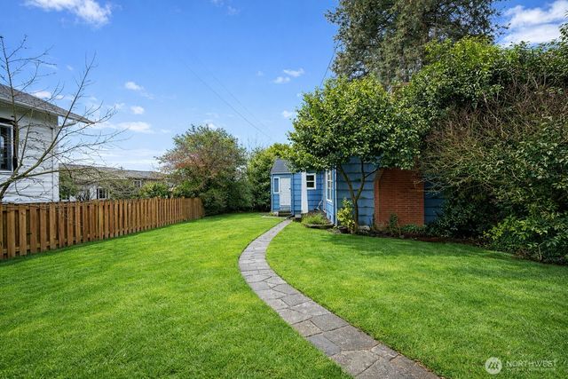 743 N 86th Street, Seattle, WA 98103