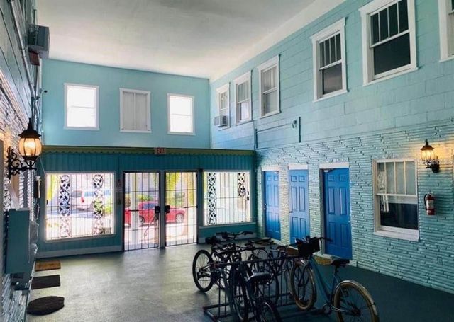 308 GROVE STREET N, St Petersburg, FL 33701