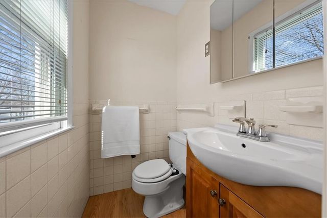 9421 Mackey Street, Overland Park, KS 66212