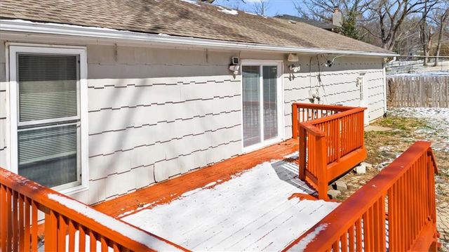 9421 Mackey Street, Overland Park, KS 66212