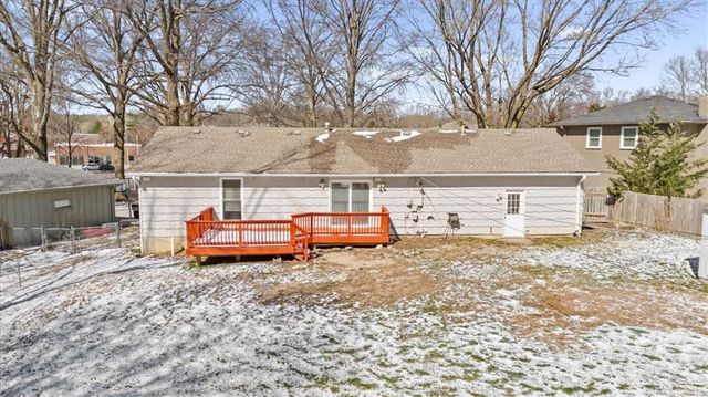 9421 Mackey Street, Overland Park, KS 66212