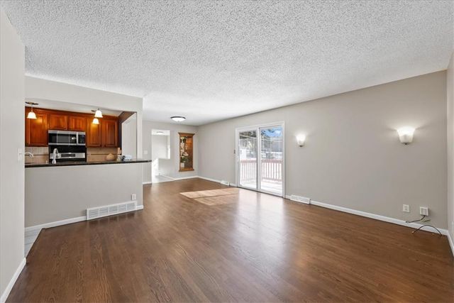 9421 Mackey Street, Overland Park, KS 66212