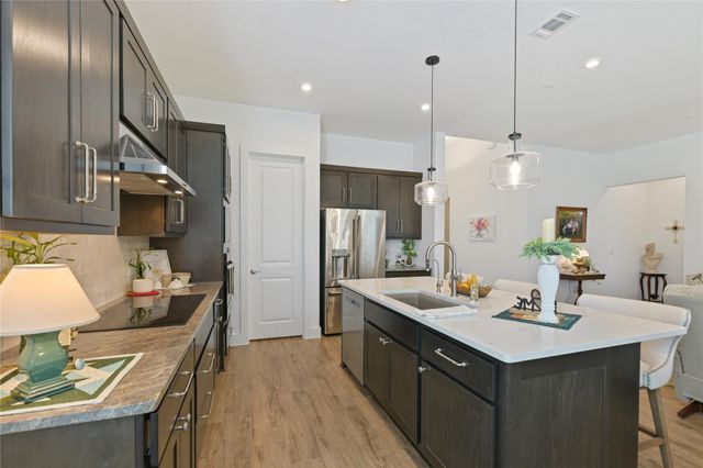 100 Arborosa PASS, Liberty Hill, TX 78642