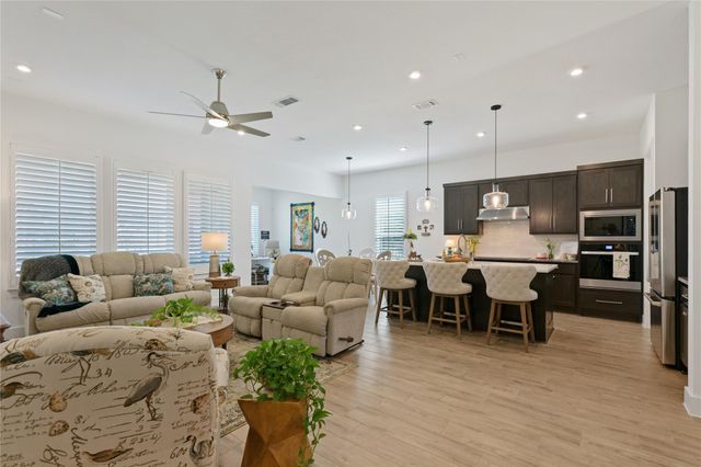 100 Arborosa PASS, Liberty Hill, TX 78642