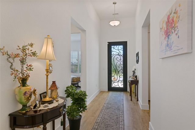 100 Arborosa PASS, Liberty Hill, TX 78642