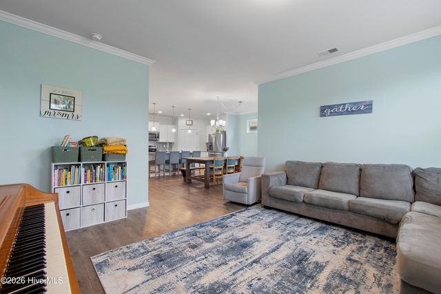 1331 Sunny Slope Circle, Calabash, NC 28467