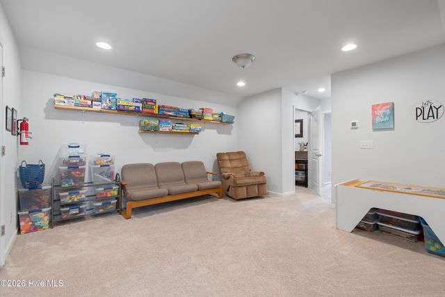 1331 Sunny Slope Circle, Calabash, NC 28467