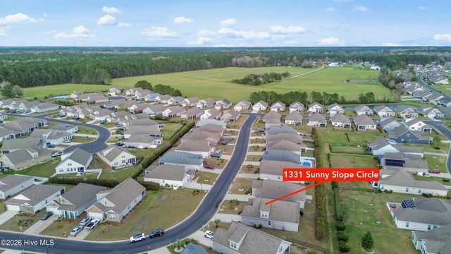 1331 Sunny Slope Circle, Calabash, NC 28467