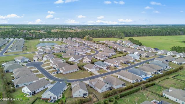 1331 Sunny Slope Circle, Calabash, NC 28467