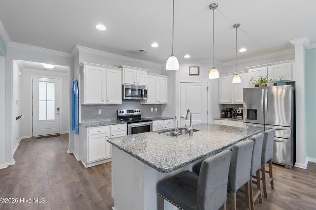 1331 Sunny Slope Circle, Calabash, NC 28467