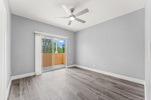 205 S Santa Catalina Circle 205, North Lauderdale, FL 33068