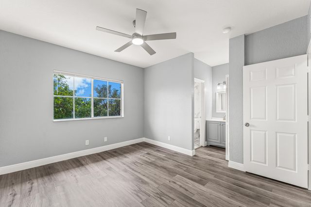 205 S Santa Catalina Circle 205, North Lauderdale, FL 33068