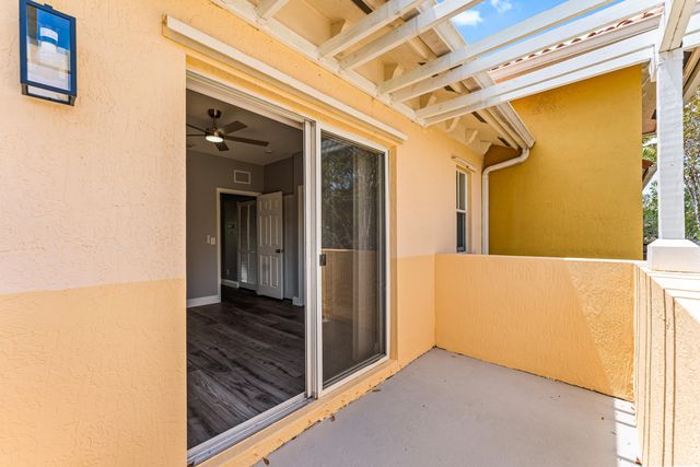 205 S Santa Catalina Circle 205, North Lauderdale, FL 33068