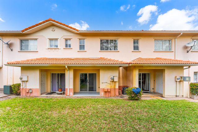 205 S Santa Catalina Circle 205, North Lauderdale, FL 33068