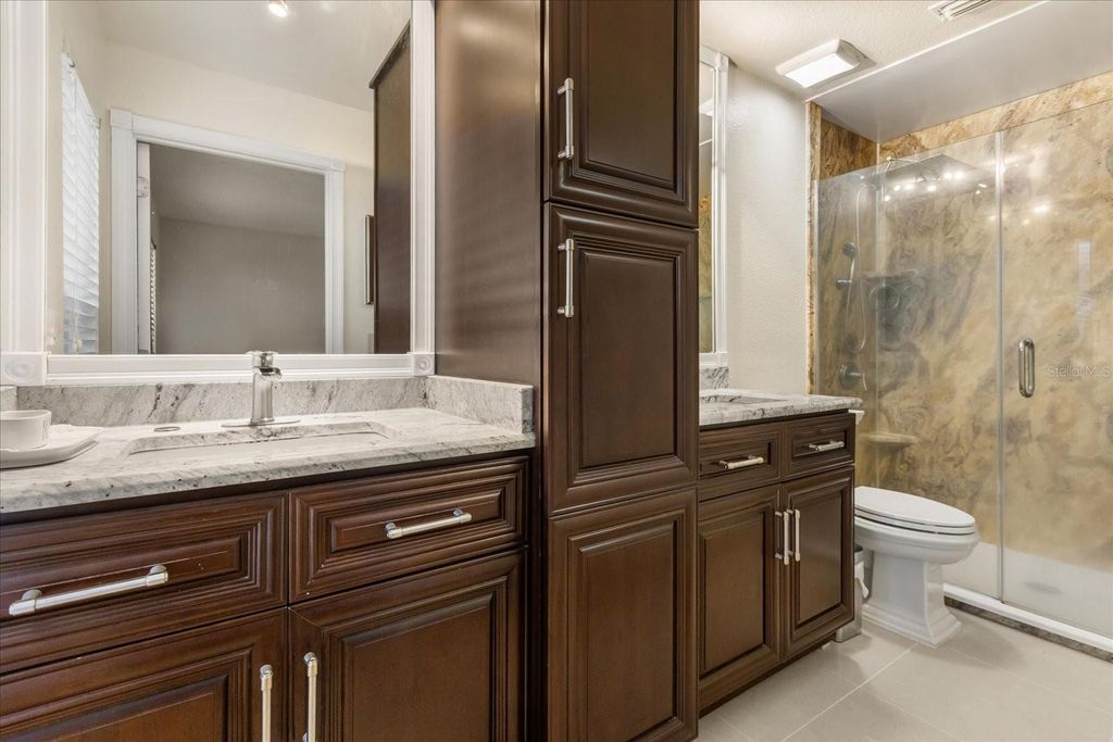 Image 22 of property listing at 5332 DORRINGTON LANE, Orlando, FL 32821