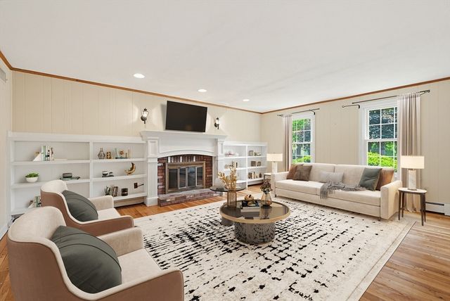 7 Cahill Park Dr, Framingham, MA 01702