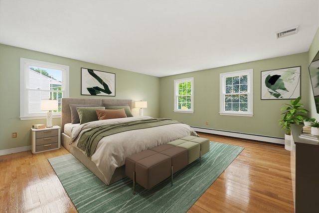7 Cahill Park Dr, Framingham, MA 01702