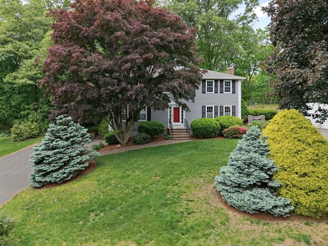 7 Cahill Park Dr, Framingham, MA 01702