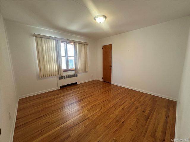 12 Smith Street, Glen Cove, NY 11542