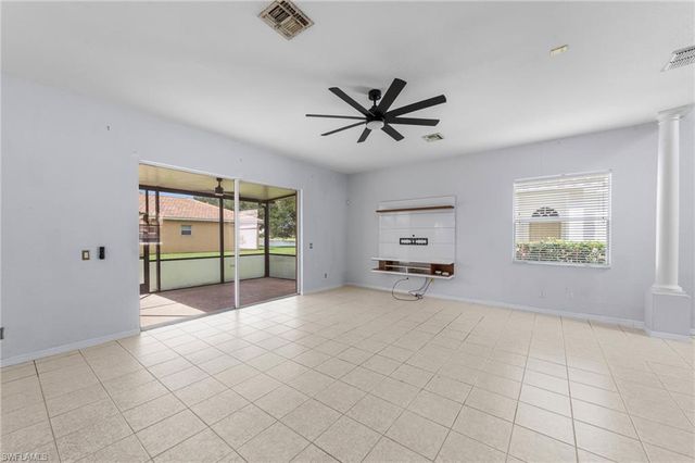 2727 Blue Cypress Lake CT, Cape Coral, FL 33909