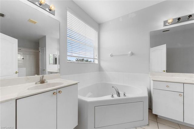 2727 Blue Cypress Lake CT, Cape Coral, FL 33909