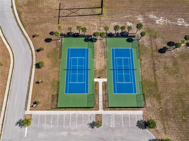 2727 Blue Cypress Lake CT, Cape Coral, FL 33909
