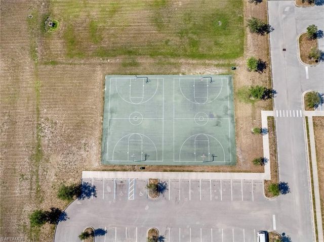 2727 Blue Cypress Lake CT, Cape Coral, FL 33909