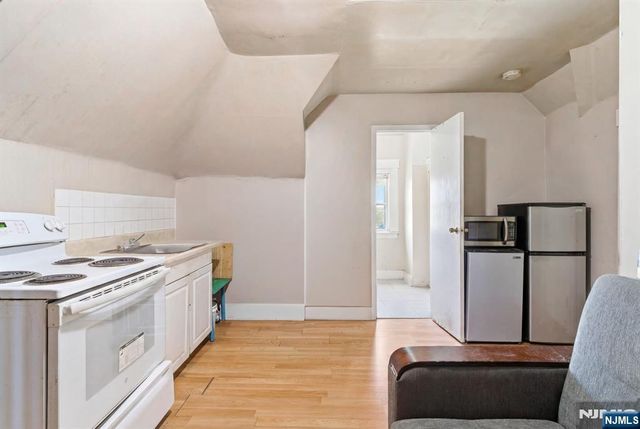 3 Winthrop Terrace, East Orange, NJ 07018